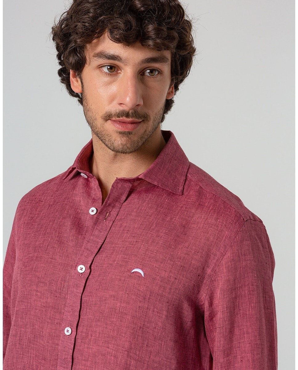 Однотонная узкая мужская льняная рубашка фиолетового цвета Skydiver, фиолетовый 
Однотонная узкая мужская льняная рубашка фиолетового цвета Skydiver, фиолетовый