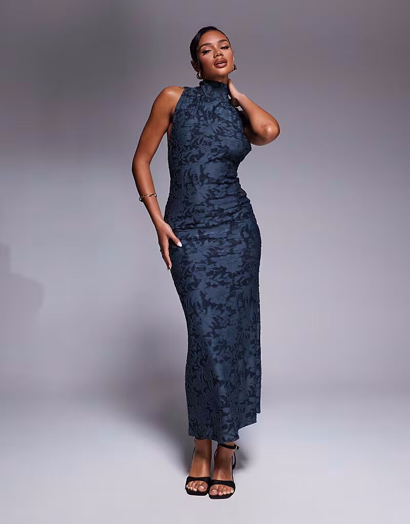 Длинное платье ASOS DESIGN с халтер-холкой, открытой спиной и драпировкой синего цвета
Длинное платье ASOS DESIGN с халтер-холкой, открытой спиной и драпировкой синего цвета