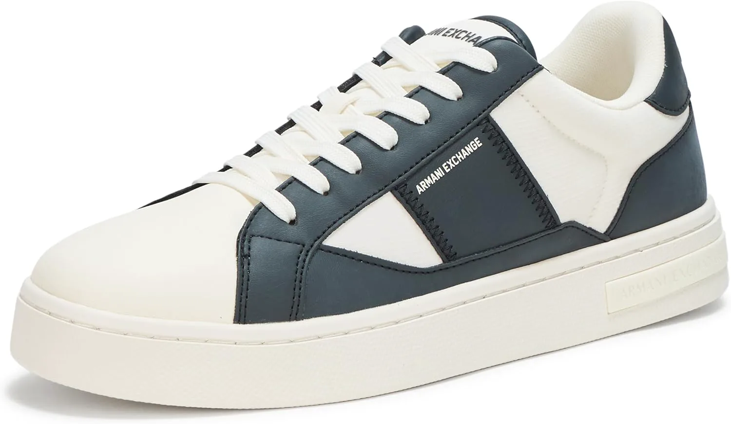 Мужские кроссовки Armani Exchange London, белый
Мужские кроссовки Armani Exchange London, белый