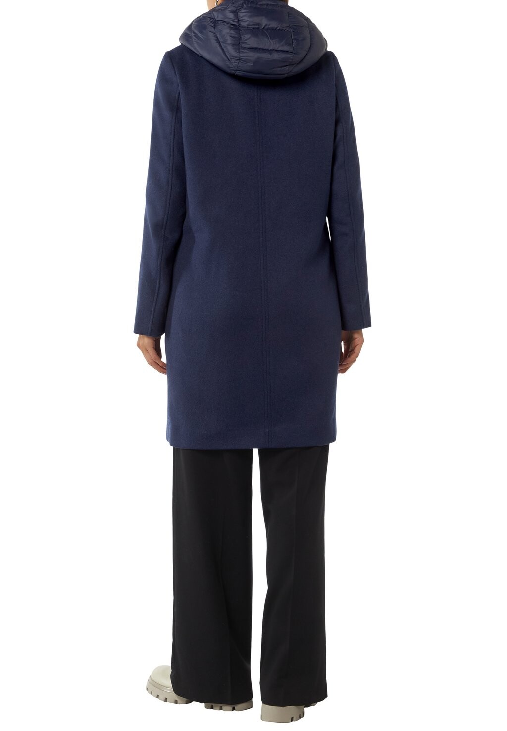 Зимнее пальто MIT STEPP-EINSATZ comma casual identity, темно-синий
Зимнее пальто MIT STEPP-EINSATZ comma casual identity, темно-синий