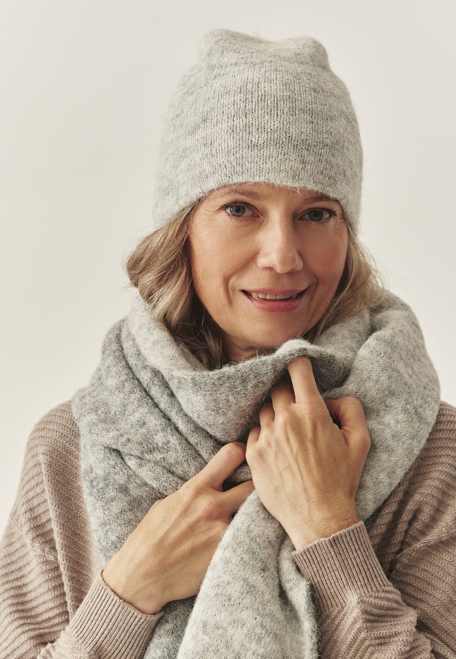 Шапка TATUUM HAT, Gray Melange/Grey
Шапка TATUUM HAT, Gray Melange/Grey