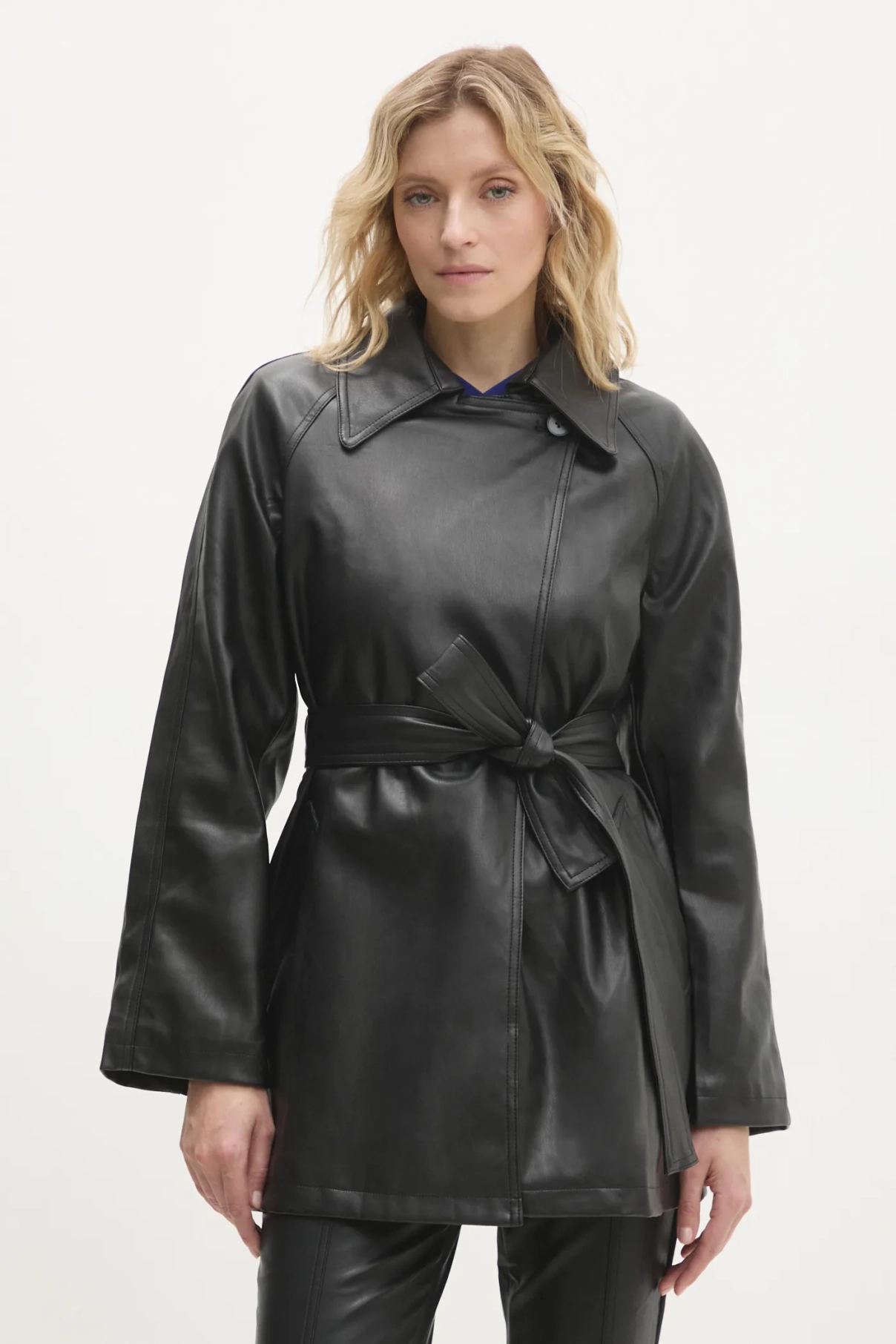 Плащ Answear Lab, черный
Плащ Answear Lab, черный