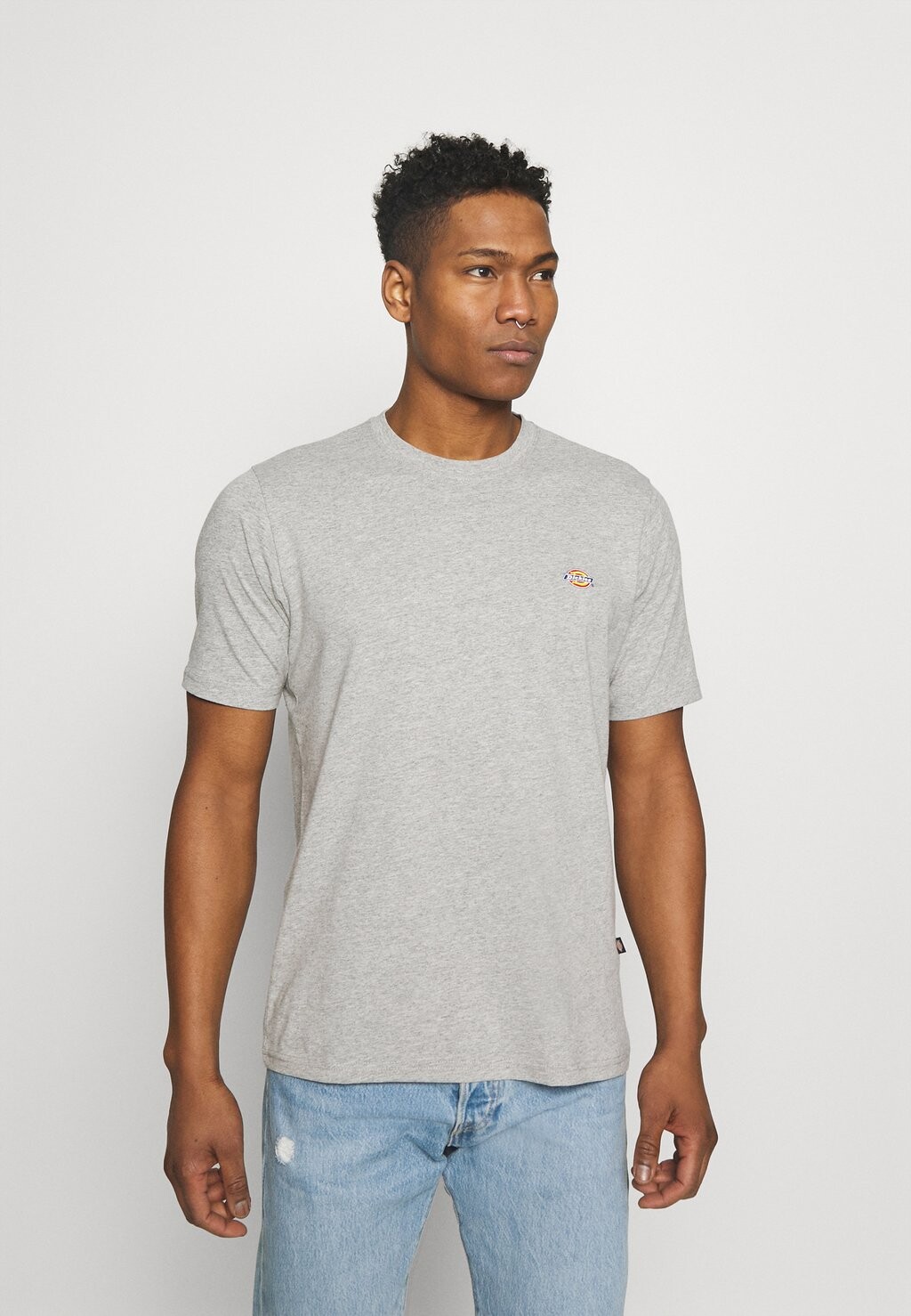 Футболка базовая MAPLETON Dickies, серый меланж
Футболка базовая MAPLETON Dickies, серый меланж