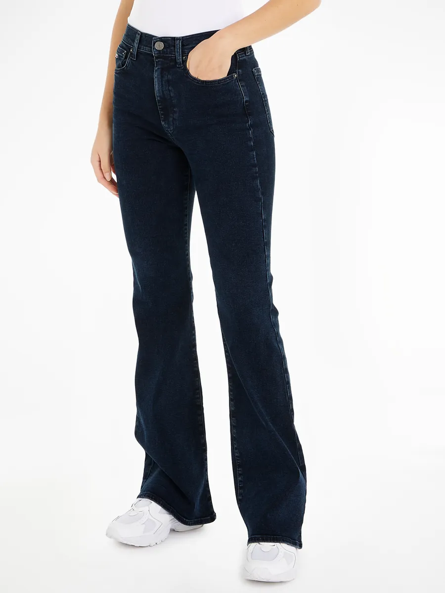 Расклешенные джинсы Tommy Jeans " Tommy Jeans SYLVIA - Высокая талия - Расклешенные джинсы ", с вышивкой логотипа и заклепками, джинсовый
Расклешенные джинсы Tommy Jeans " Tommy Jeans SYLVIA - Высокая талия - Расклешенные джинсы ", с вышивкой логотипа и заклепками, джинсовый