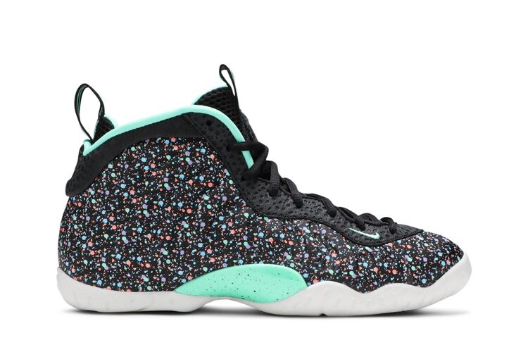 Кроссовки Nike Little Posite One 'Easter', черный
Кроссовки Nike Little Posite One 'Easter', черный