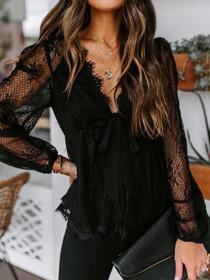 Milan Kiss Черная блузка
Milan Kiss Черная блузка