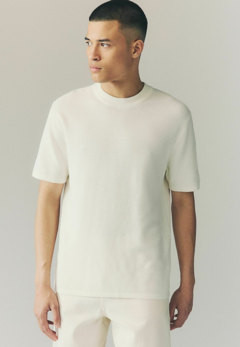 Базовая футболка Next, кремовый
Базовая футболка Next, кремовый