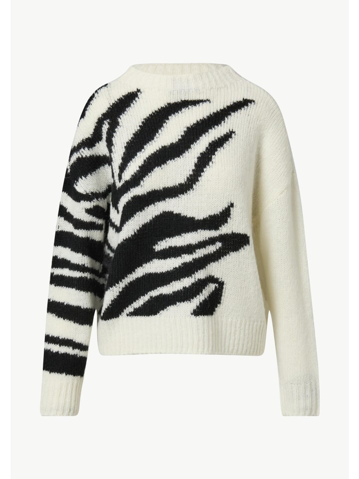 Вязаный свитер в размере 01X2_белый comma
Вязаный свитер в размере 01X2_белый comma