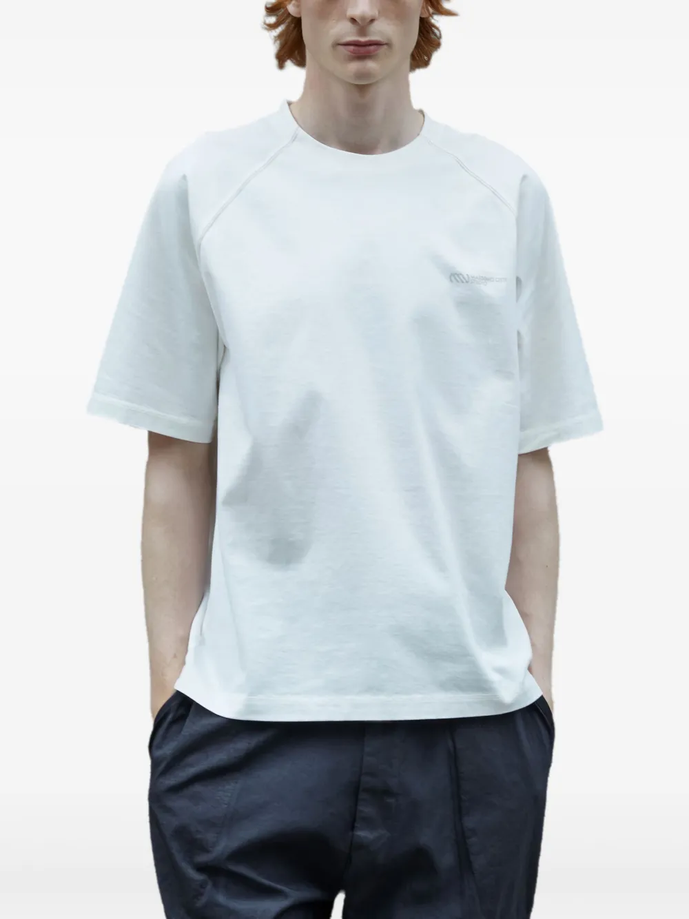 Футболка с рукавами реглан MOOS STUDIO
Футболка с рукавами реглан MOOS STUDIO