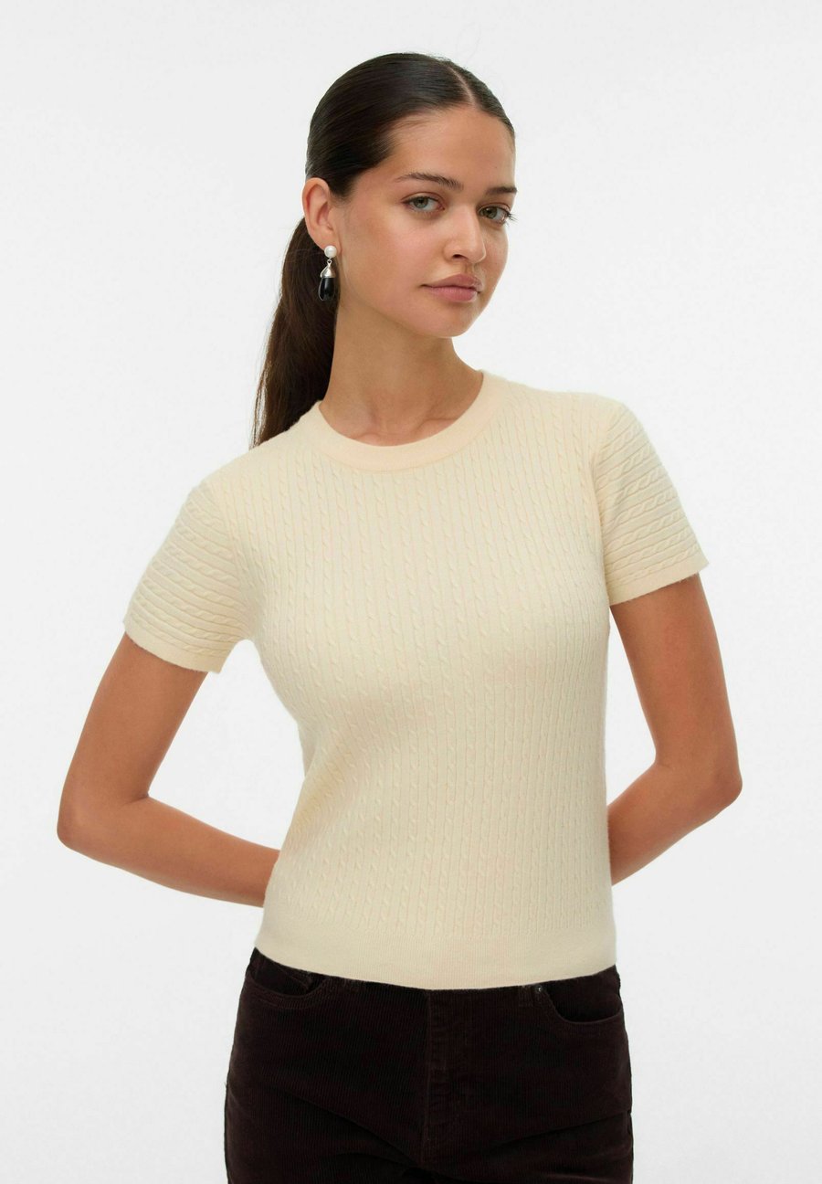 Футболка Vero Moda Basic T-shirt, Birch/Off-White
Футболка Vero Moda Basic T-shirt, Birch/Off-White