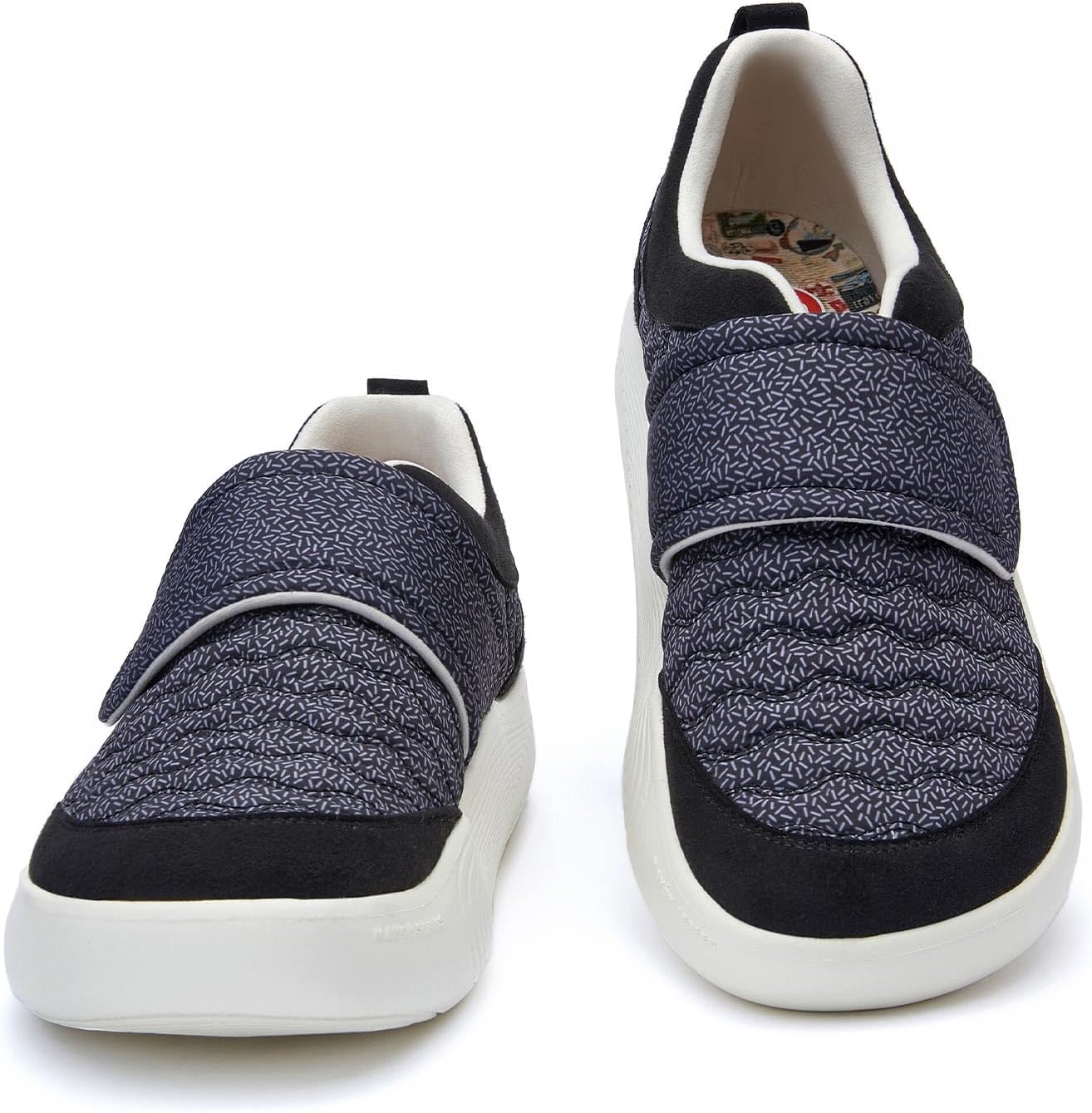 Мужские кроссовки UIN для путешествий и прогулок, с легкой подошвой, широким носком и стильным дизайном, удобные и модные, маон, черный
Мужские кроссовки UIN для путешествий и прогулок, с легкой подошвой, широким носком и стильным дизайном, удобные и модные, маон, черный