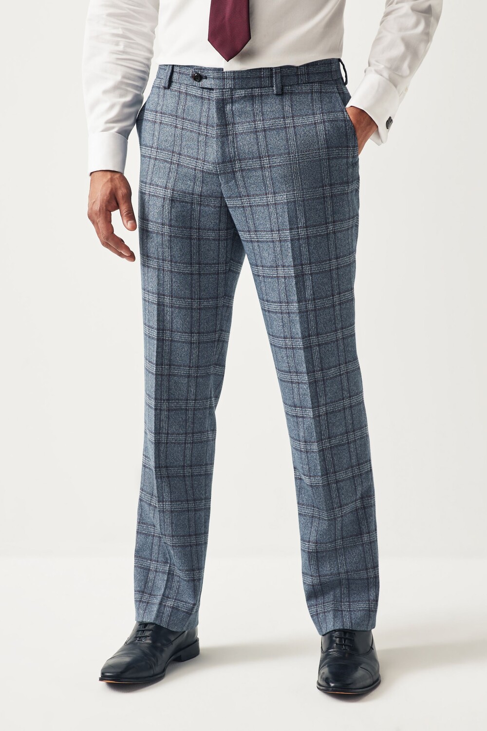 Стандартные костюмные брюки узкого кроя с клетчатым узором и отделкой Next, синий
Стандартные костюмные брюки узкого кроя с клетчатым узором и отделкой Next, синий