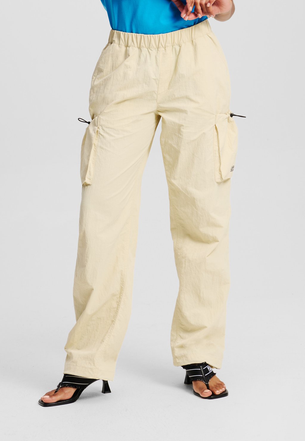 Брюки карго Karl Lagerfeld Jeans, бежевый
Брюки карго Karl Lagerfeld Jeans, бежевый