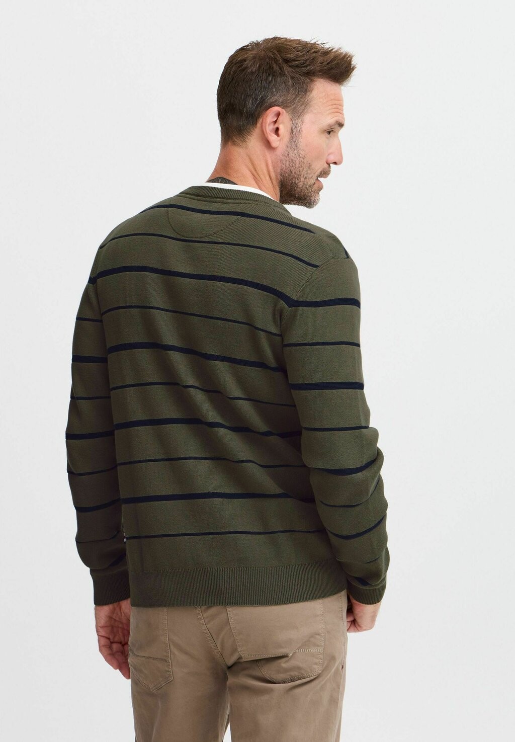 Джемпер REVERSED STRIP CREWNECK FQ1924, зеленый
Джемпер REVERSED STRIP CREWNECK FQ1924, зеленый