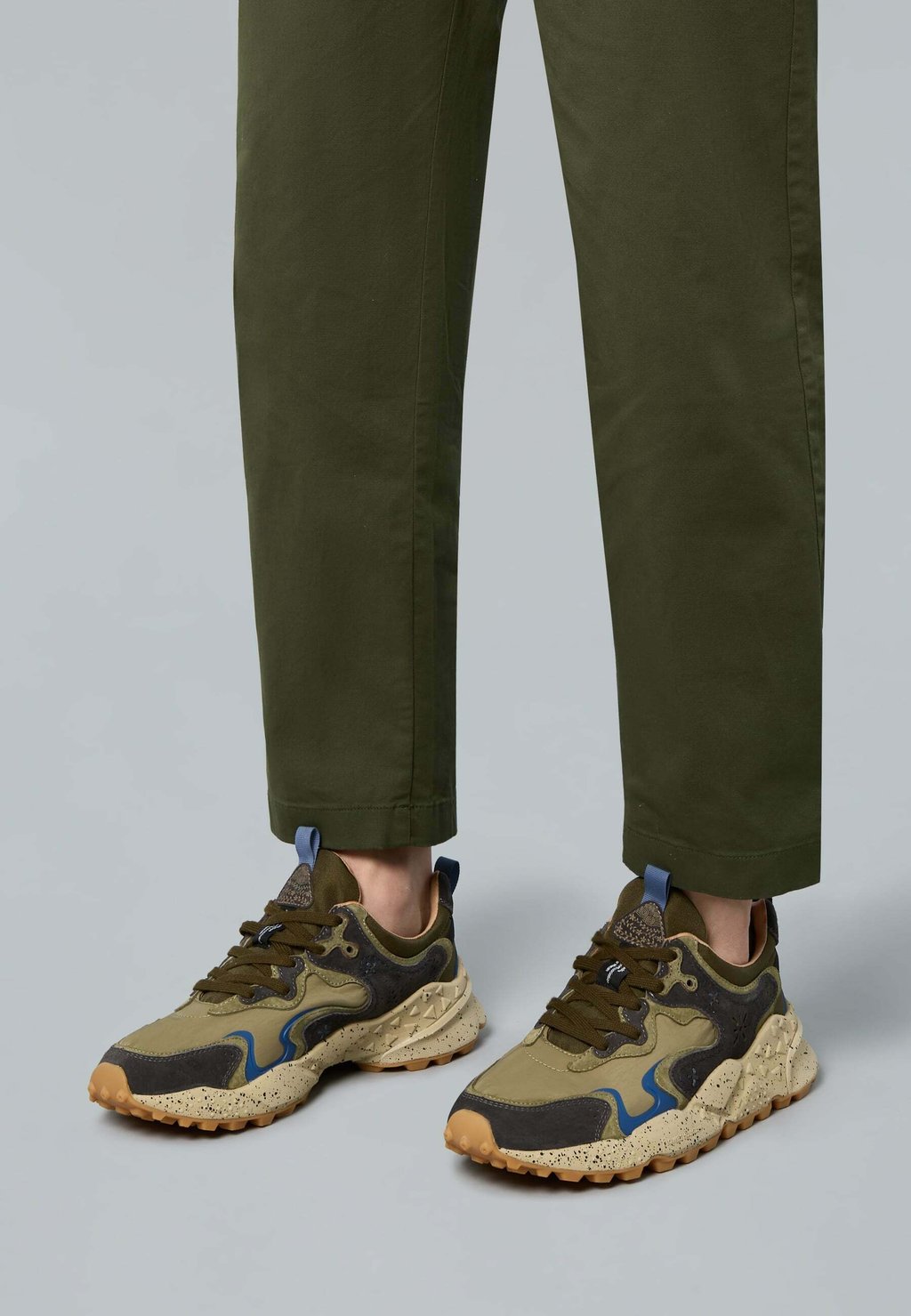 Низкие кеды Flower Mountain, оливковый
Низкие кеды Flower Mountain, оливковый