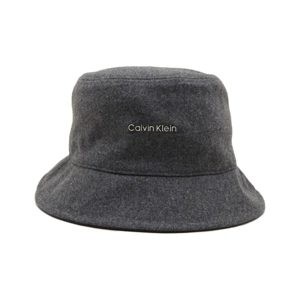 Шапка с добавлением шерсти Calvin Klein, черный
Шапка с добавлением шерсти Calvin Klein, черный