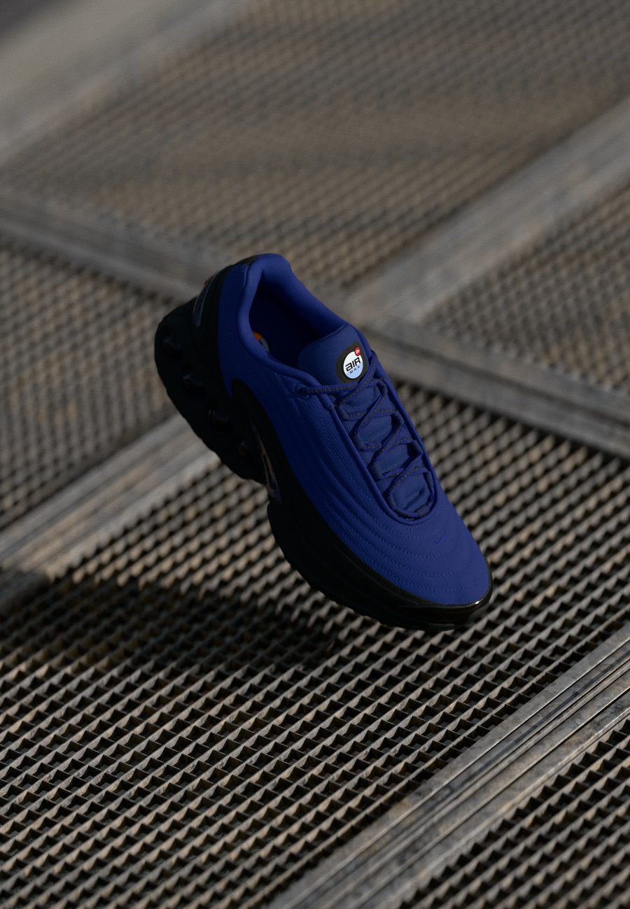Кроссовки Nike Sportswear AIR MAX DN WTR, Deep Royal Blue/Black/Aluminum/Dark Blue
Кроссовки Nike Sportswear AIR MAX DN WTR, Deep Royal Blue/Black/Aluminum/Dark Blue