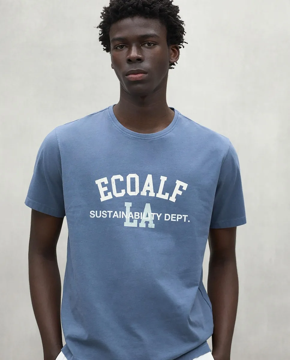 Мужская футболка с коротким рукавом и принтом спереди Ecoalf, синий
Мужская футболка с коротким рукавом и принтом спереди Ecoalf, синий