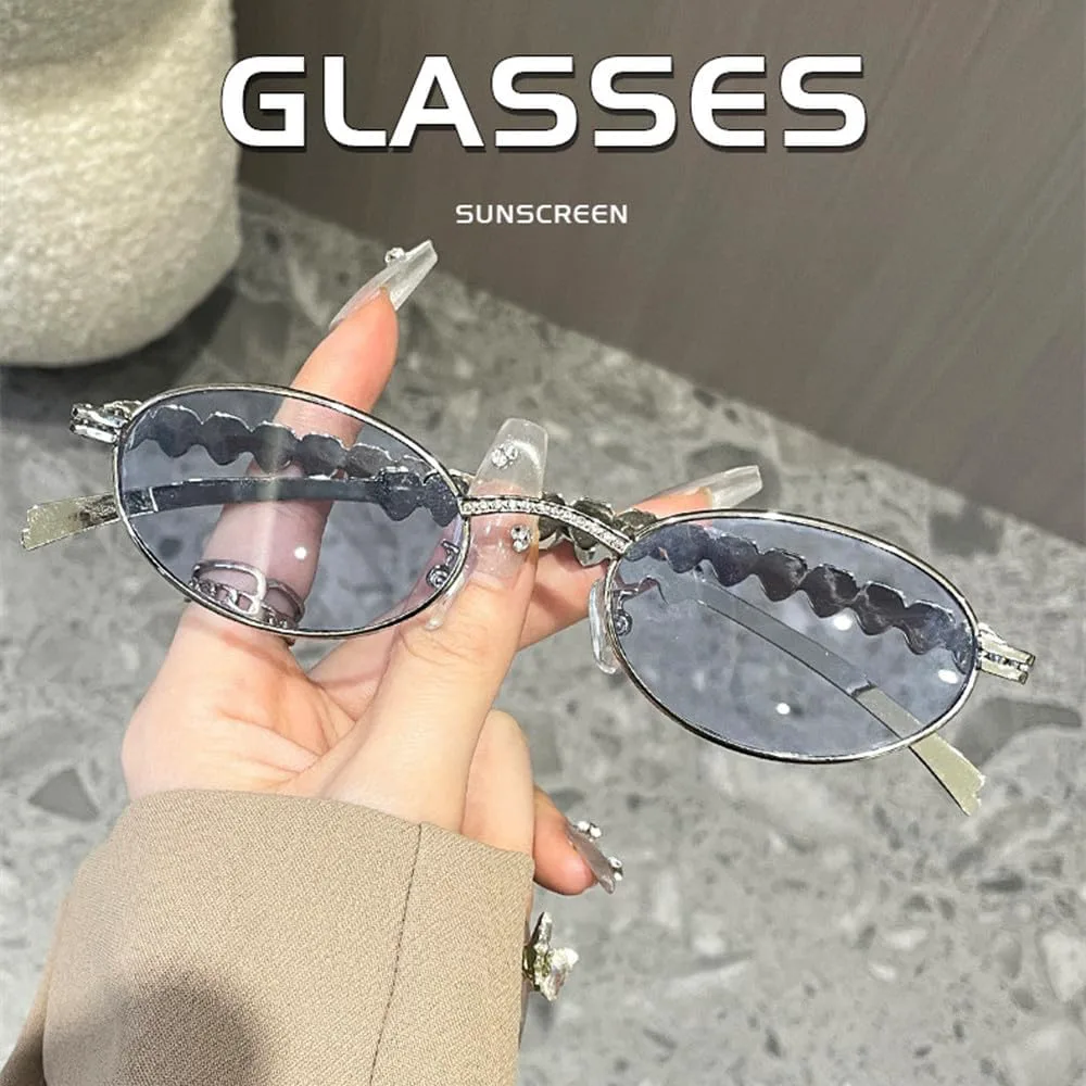 Солнцезащитные очки овальной формы 2027 года, винтажные круглые, для женщин, с кристаллами, стильные черные, для мужчин, с бриллиантами MTZJH, Transparency Lens
Солнцезащитные очки овальной формы 2027 года, винтажные круглые, для женщин, с кристаллами, стильные черные, для мужчин, с бриллиантами MTZJH, Transparency Lens