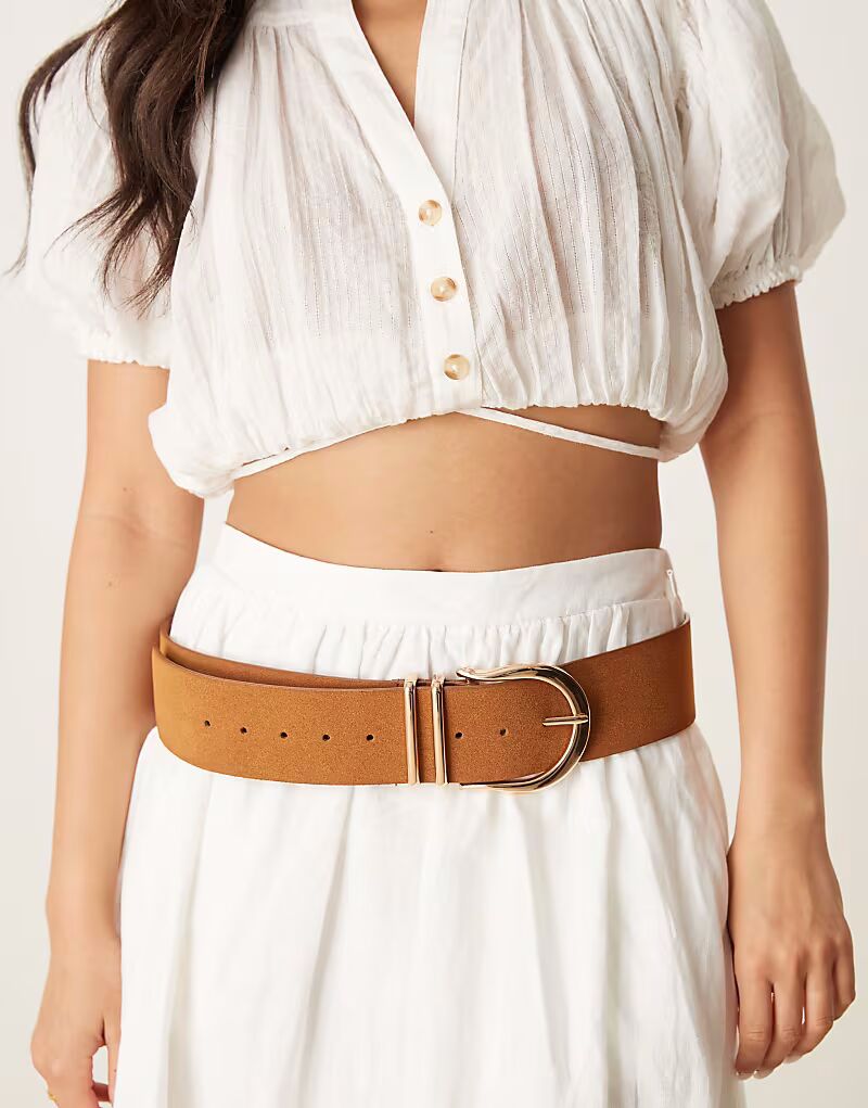 Ремень из искусственной замши ASOS DESIGN с заниженной талией и бедрами коричневого цвета
Ремень из искусственной замши ASOS DESIGN с заниженной талией и бедрами коричневого цвета