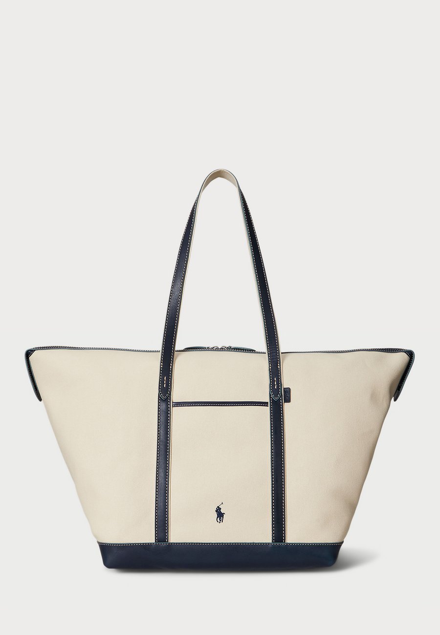 Сумка-шоппер Polo Ralph Lauren LEATHER-TRIM CANVAS LARGE SHOPPER TOTE, Ecru/Navy/White
Сумка-шоппер Polo Ralph Lauren LEATHER-TRIM CANVAS LARGE SHOPPER TOTE, Ecru/Navy/White