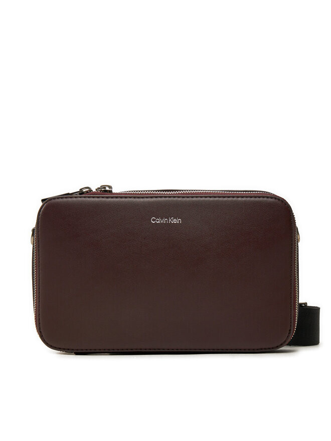 Сумка через плечо Calvin Klein Ck Sleek Camera Bag K50K512750, коричневый
Сумка через плечо Calvin Klein Ck Sleek Camera Bag K50K512750, коричневый