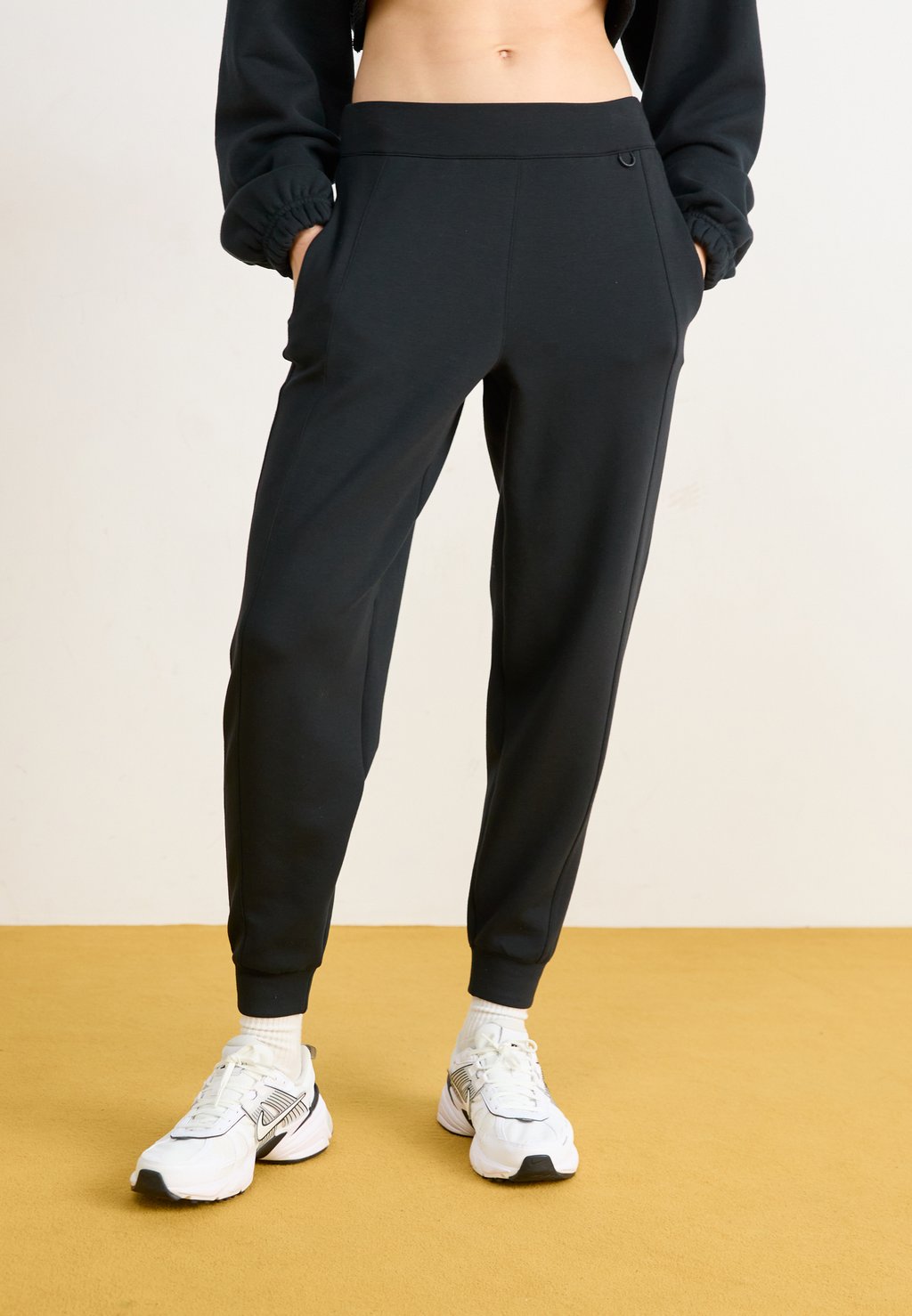Спортивные брюки Nike Sportswear, черный
Спортивные брюки Nike Sportswear, черный