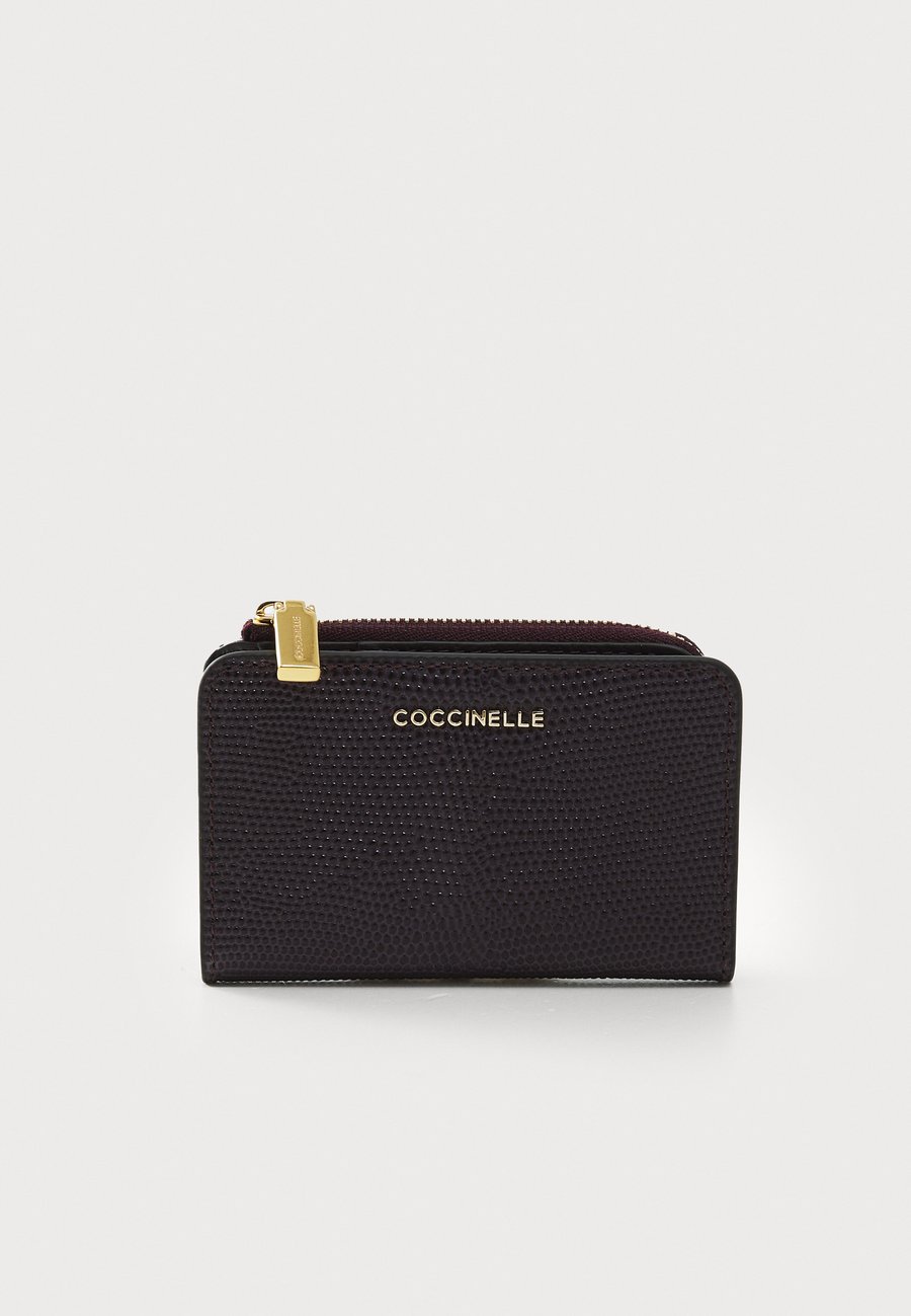 Кошелек Coccinelle LIZARD, Prune/Lilac
Кошелек Coccinelle LIZARD, Prune/Lilac