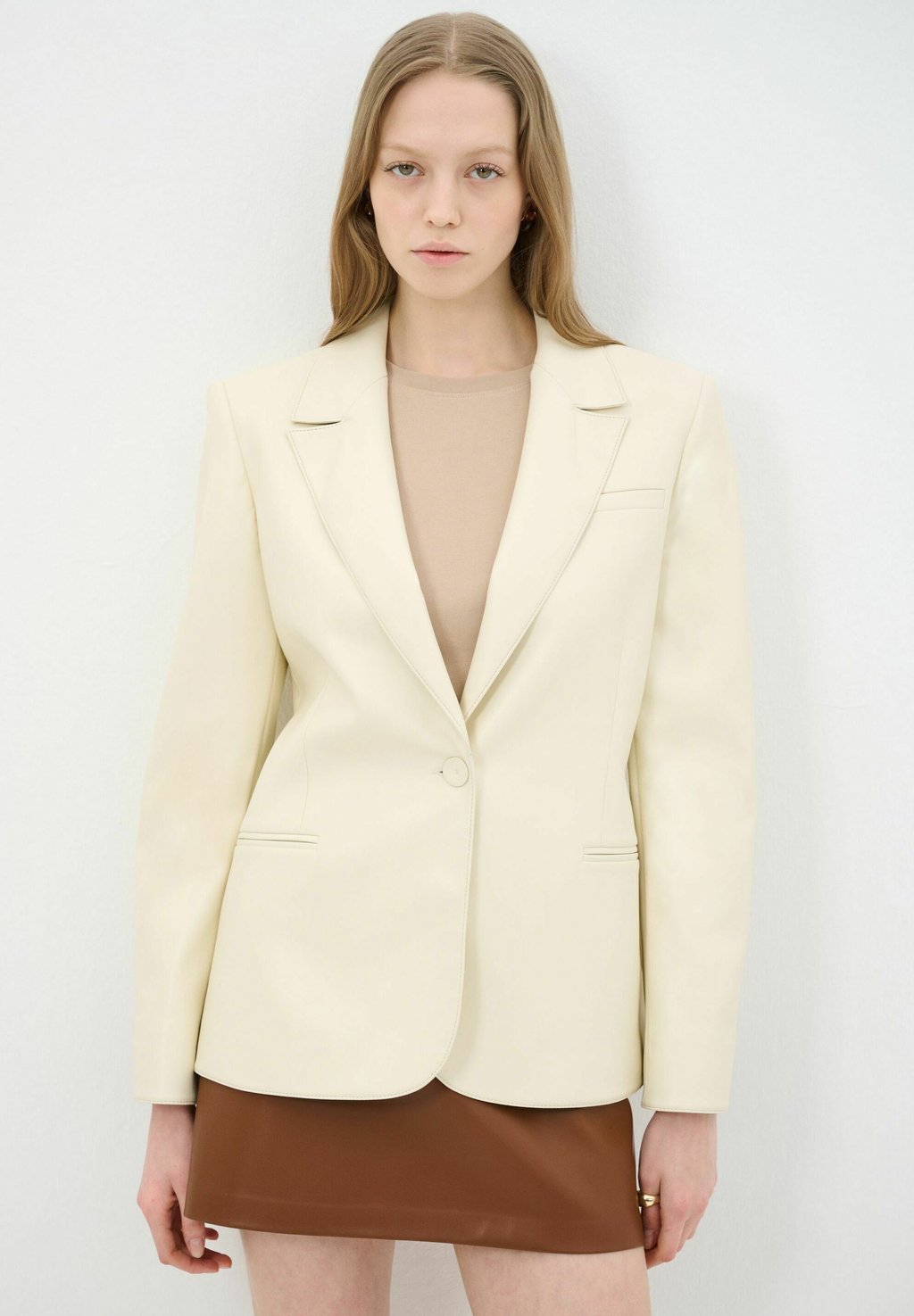 Блейзер adL, белый
Блейзер adL, белый