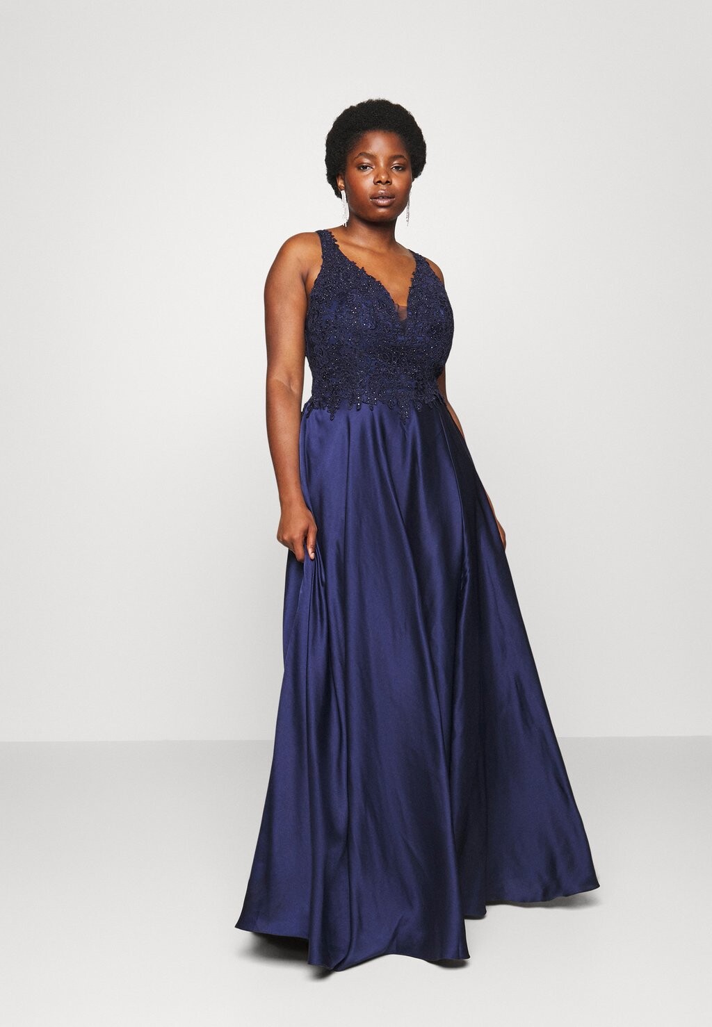 Вечернее платье My Mascara Curves
Вечернее платье My Mascara Curves