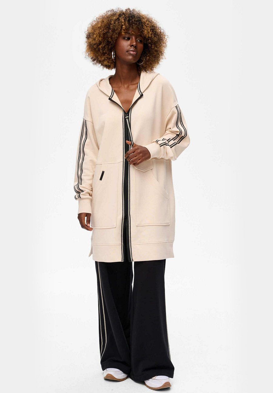 Толстовка blue shadow Zip-up sweatshirt, Beige, Синий, Толстовка blue shadow Zip-up sweatshirt, Beige
Толстовка blue shadow Zip-up sweatshirt, Beige, Синий, Толстовка blue shadow Zip-up sweatshirt, Beige