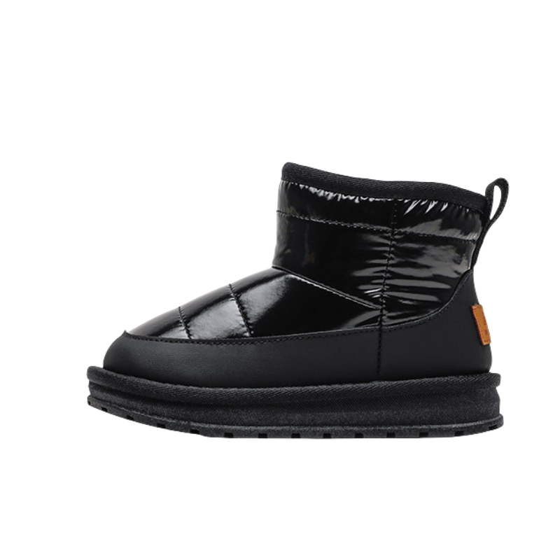 Прочные теплые детские ботинки для детей WARRIOR, черный
Прочные теплые детские ботинки для детей WARRIOR, черный