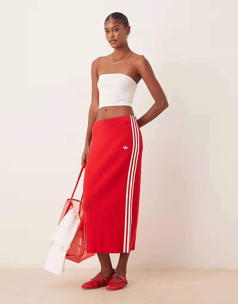 Юбка Adidas Originals Adicolor с тремя полосками в лучшем алом цвете
Юбка Adidas Originals Adicolor с тремя полосками в лучшем алом цвете