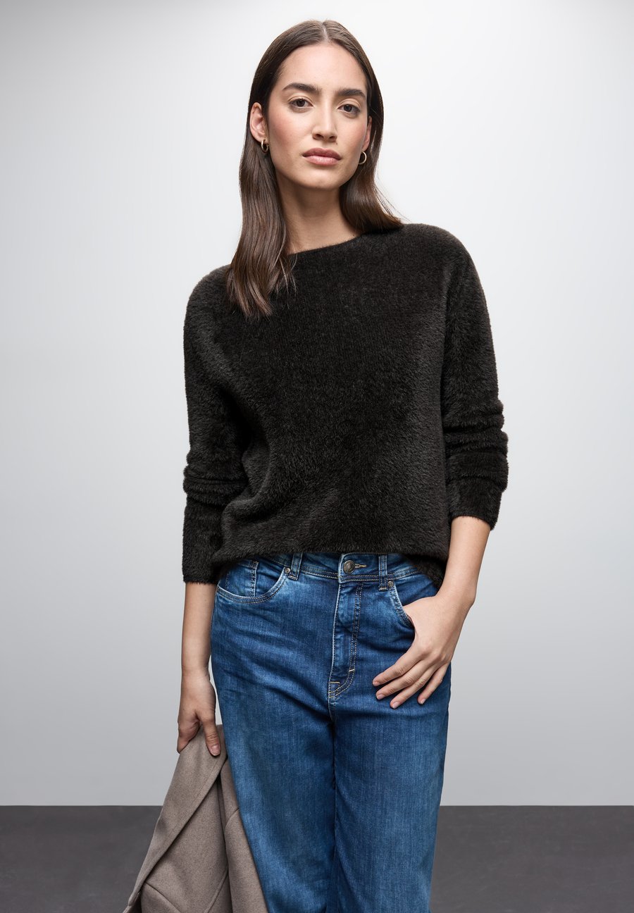 Джемпер Street One Jumper, Braun/Dark Brown
Джемпер Street One Jumper, Braun/Dark Brown