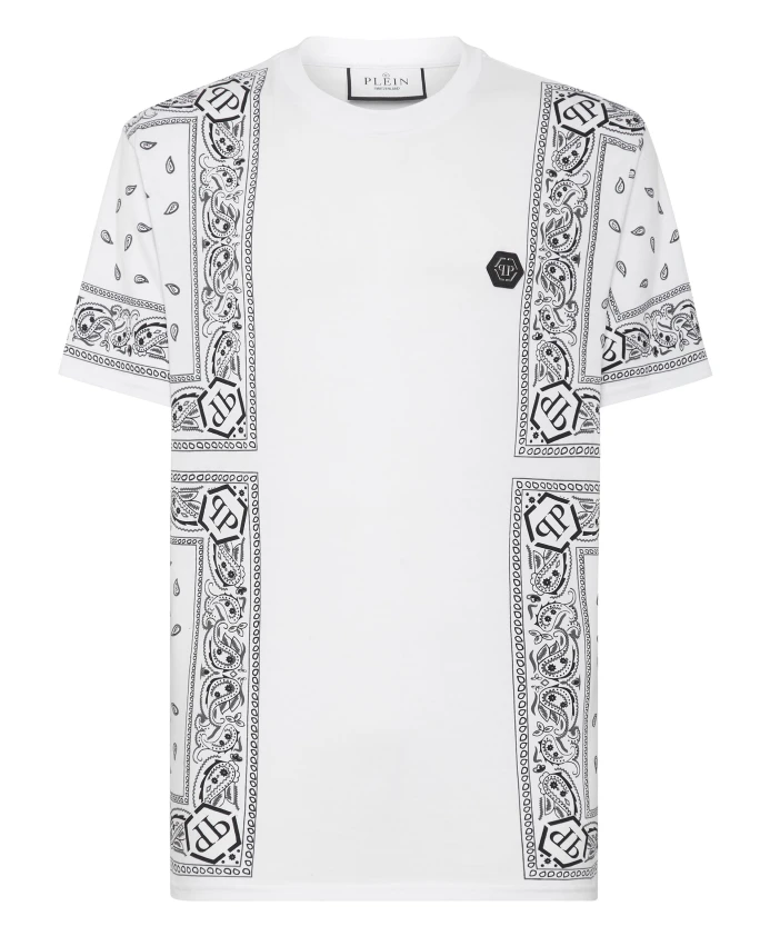 Футболка с круглым вырезом, SS, с узором пейсли, бандана Philipp Plein, белый
Футболка с круглым вырезом, SS, с узором пейсли, бандана Philipp Plein, белый