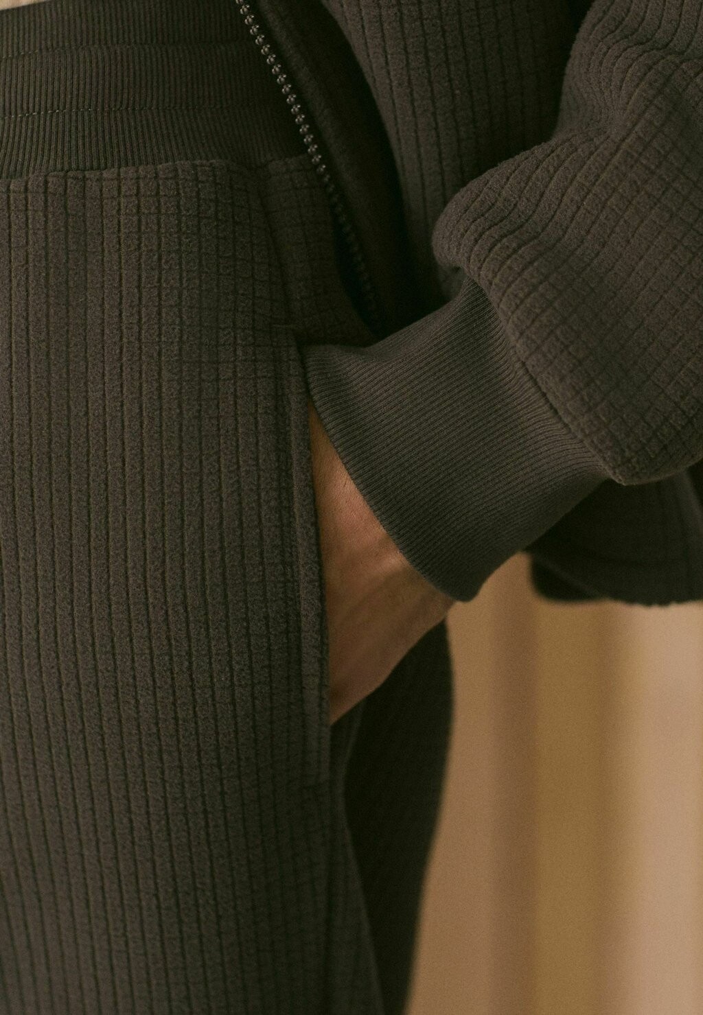 Спортивные брюки BORG LINED TEXTURED JOGGERS REGULAR FIT Next, серый
Спортивные брюки BORG LINED TEXTURED JOGGERS REGULAR FIT Next, серый