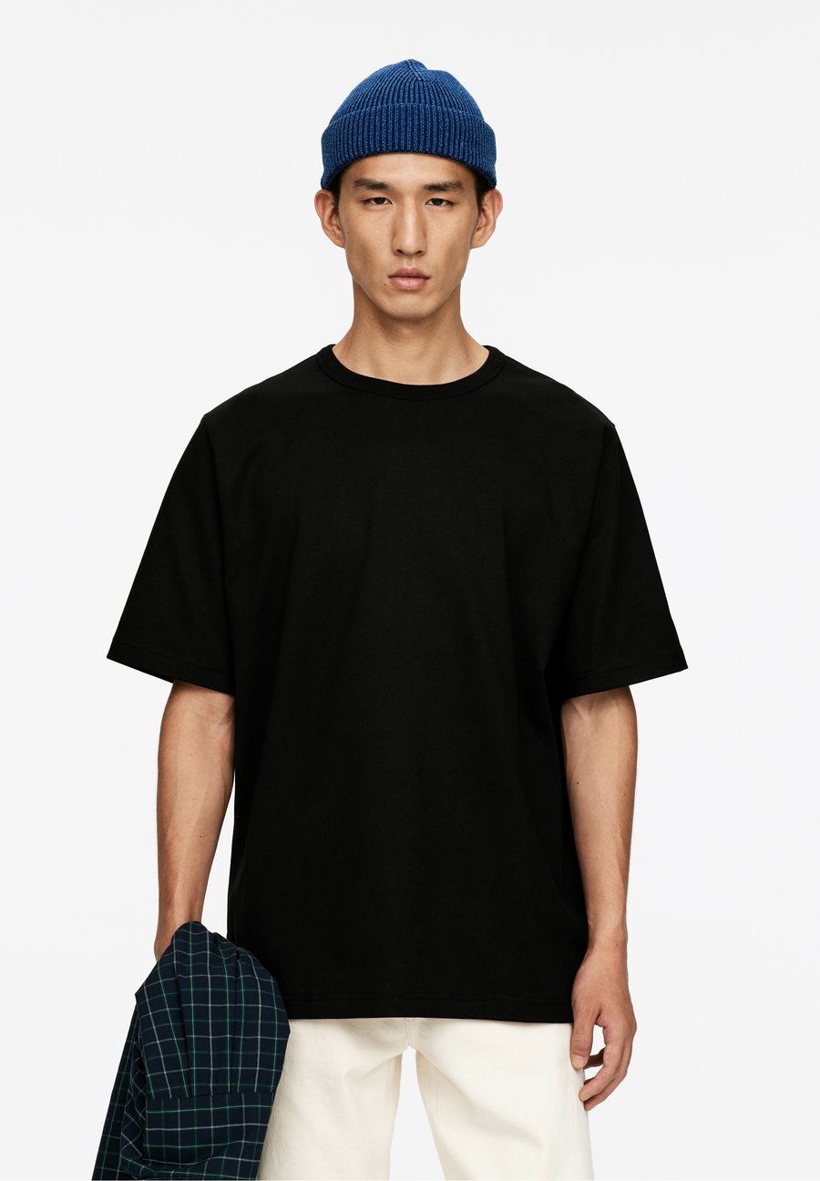 Футболка ARKET Basic T-shirt, Black, Черный, Футболка ARKET Basic T-shirt, Black
Футболка ARKET Basic T-shirt, Black, Черный, Футболка ARKET Basic T-shirt, Black