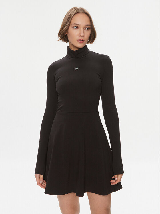 Платье на каждый день приталенного кроя Tommy Jeans, черный
Платье на каждый день приталенного кроя Tommy Jeans, черный