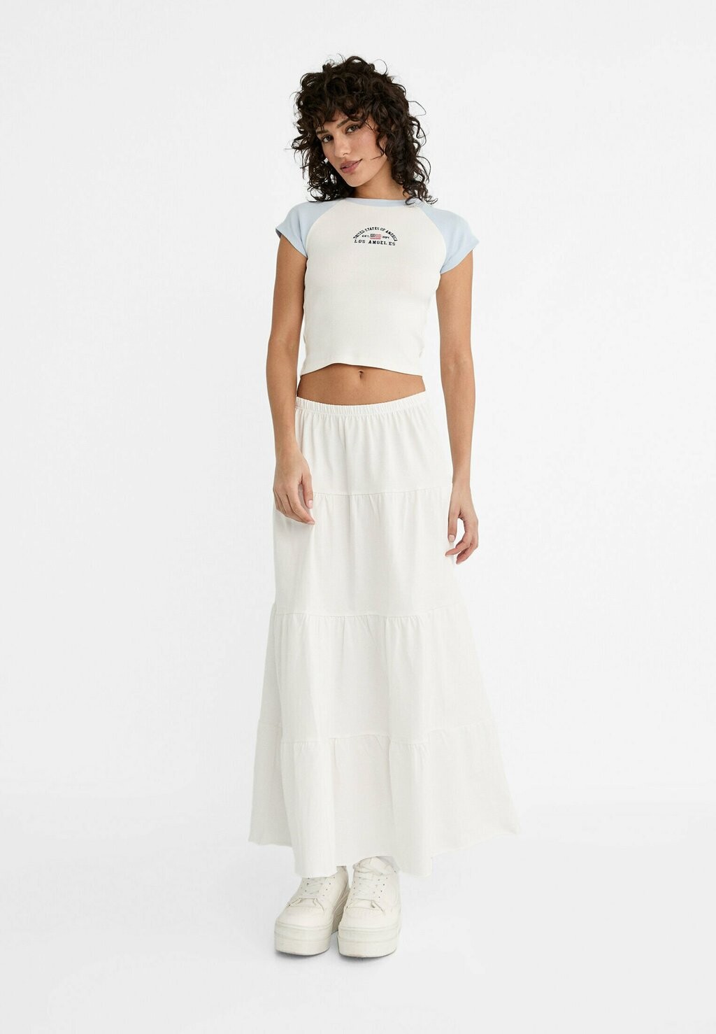 Юбка макси Flowing Boho Stradivarius, белая 
Юбка макси Flowing Boho Stradivarius, белая