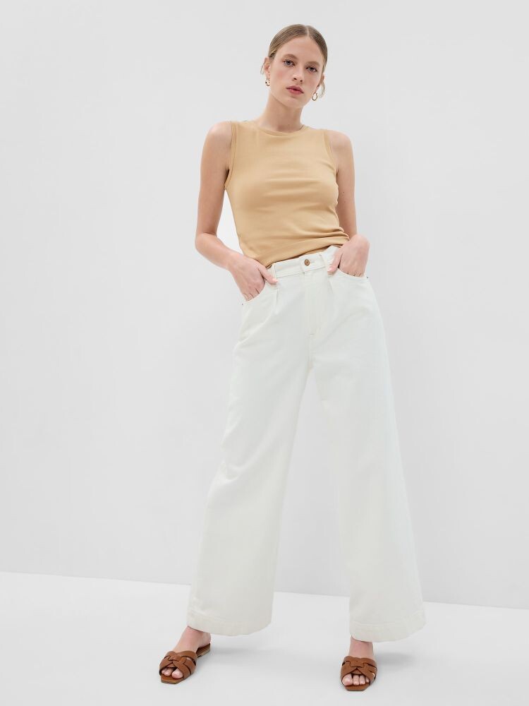 Короткий укороченный топ Gap, коричневый
Короткий укороченный топ Gap, коричневый