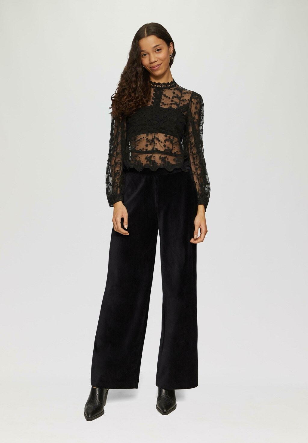 Блуза QS, черный
Блуза QS, черный