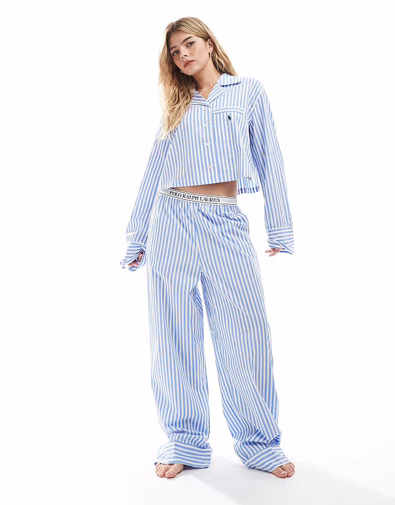 Пижамные штаны Polo Ralph Lauren из поплина с эластичным поясом и логотипом в синюю полоску
Пижамные штаны Polo Ralph Lauren из поплина с эластичным поясом и логотипом в синюю полоску