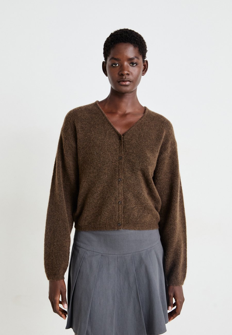 Кардиган MSCH Copenhagen HOPE CARDIGAN, Slate Black Melange/Brown
Кардиган MSCH Copenhagen HOPE CARDIGAN, Slate Black Melange/Brown