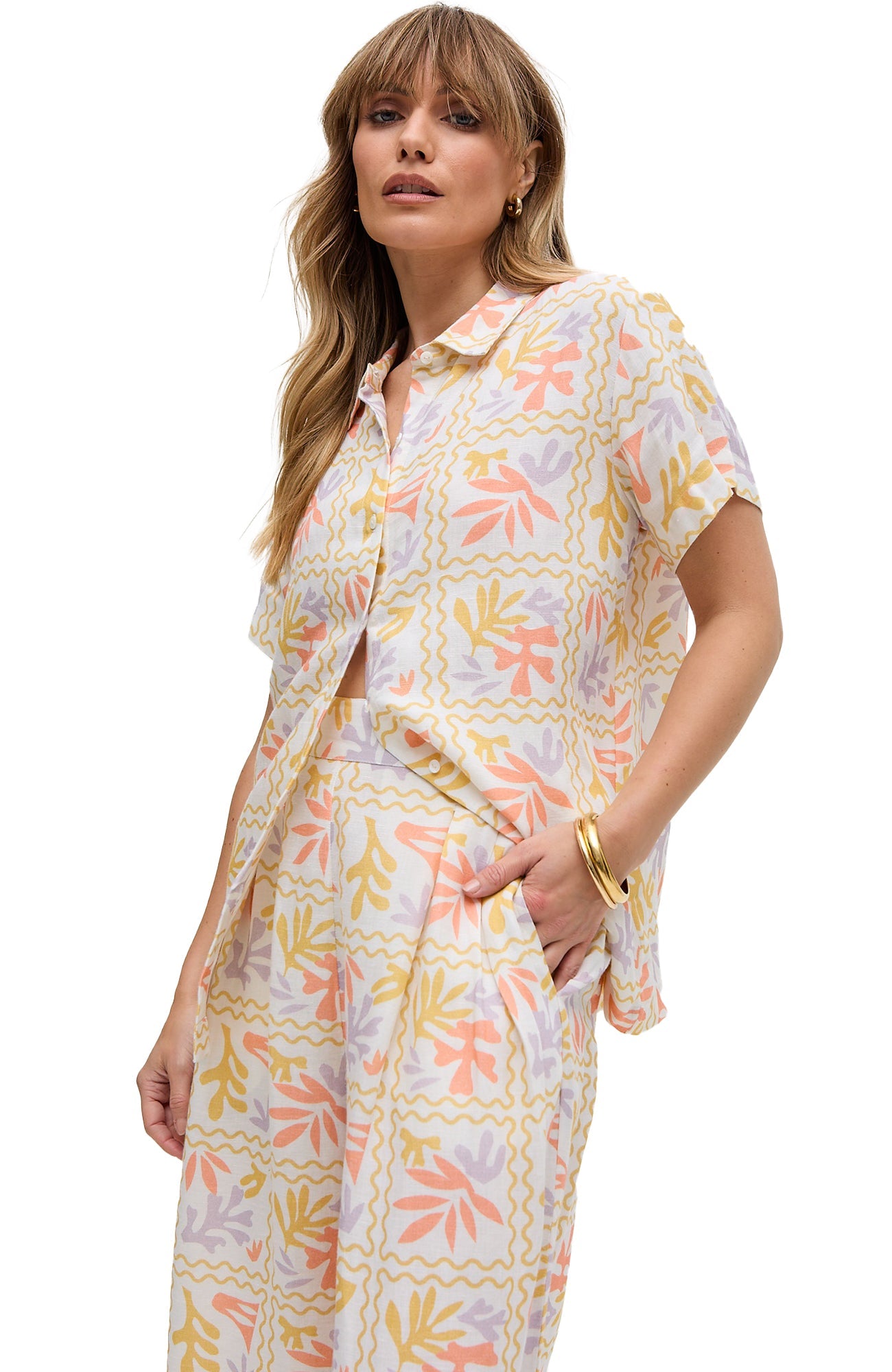 Женская рубашка Raffya Matisse на пуговицах с цветочным принтом в стиле пэчворк Raffya, Multi
Женская рубашка Raffya Matisse на пуговицах с цветочным принтом в стиле пэчворк Raffya, Multi