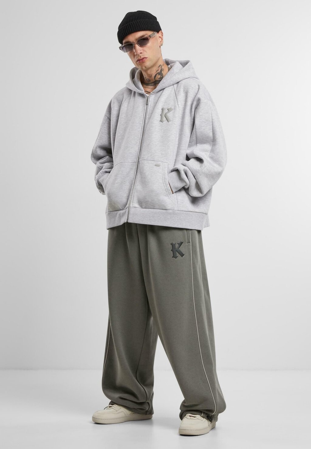 Толстовка на молнии BOXY Karl Kani, серый
Толстовка на молнии BOXY Karl Kani, серый