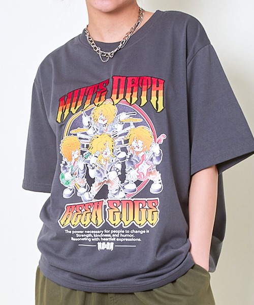 Футболка с вышитым логотипом GORGE
Футболка с вышитым логотипом GORGE