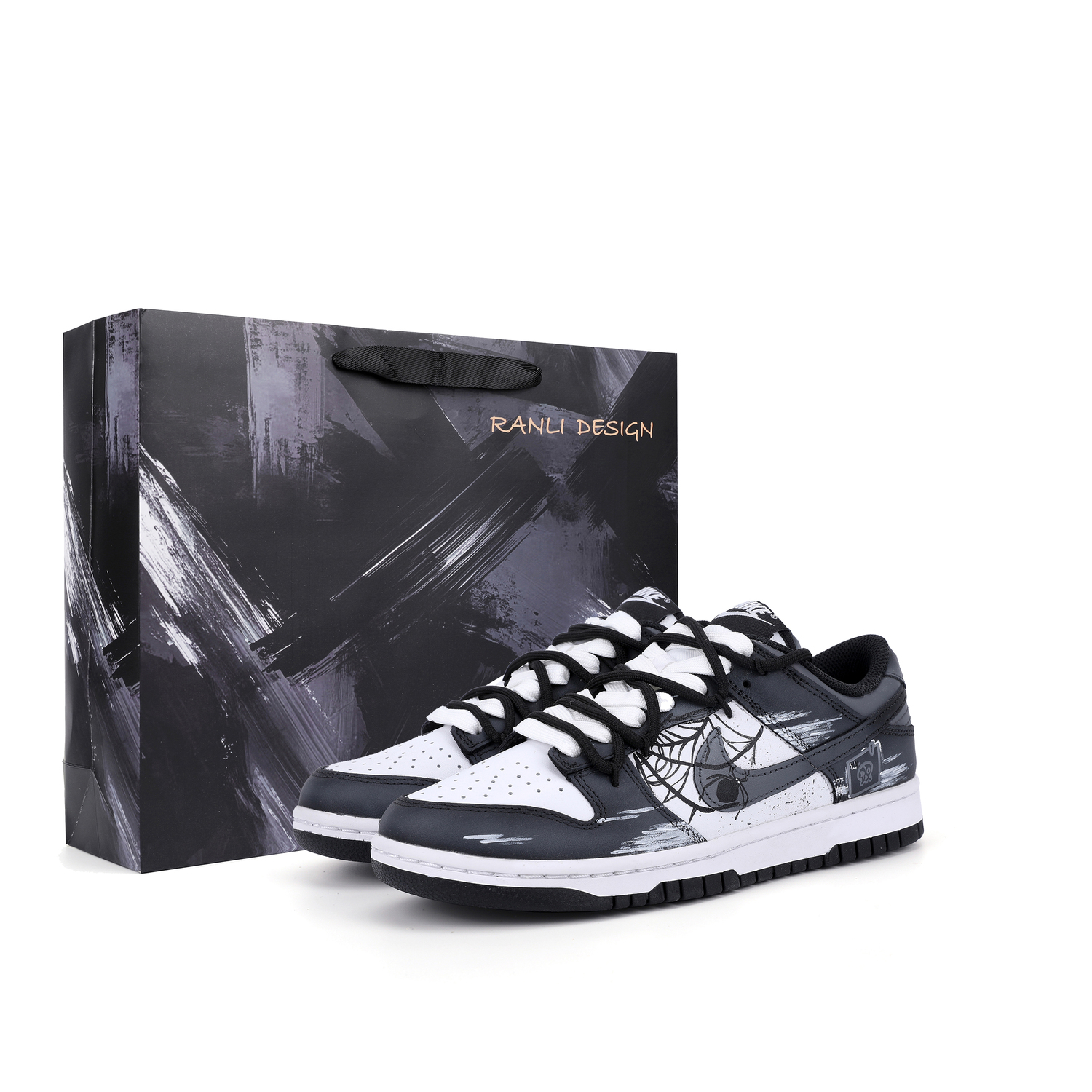 Nike Кроссовки для скейтбординга Dunk износостойкие и легкие низкие унисекс черный серый белый
Nike Кроссовки для скейтбординга Dunk износостойкие и легкие низкие унисекс черный серый белый