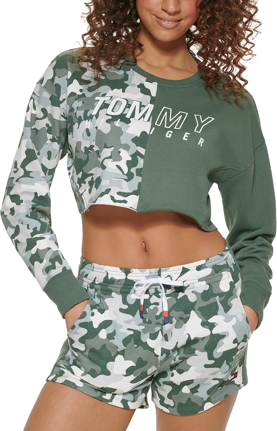 Женская укороченная толстовка Tommy Hilfiger с заниженной линией плеч и круглым вырезом, Basil
Женская укороченная толстовка Tommy Hilfiger с заниженной линией плеч и круглым вырезом, Basil