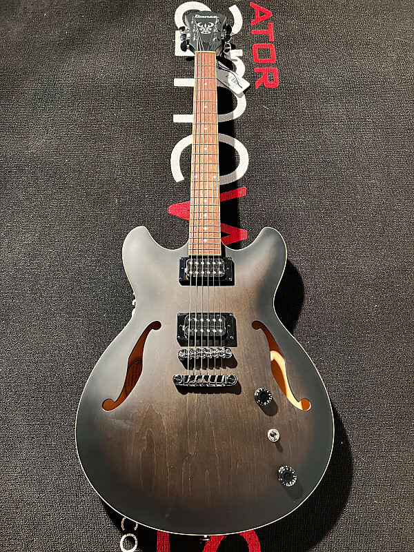 Электрогитара Ibanez AS53-TKF Artcore with Walnut Fretboard 2020 - Present - Transparent Black Flat
Электрогитара Ibanez AS53-TKF Artcore with Walnut Fretboard 2020 - Present - Transparent Black Flat