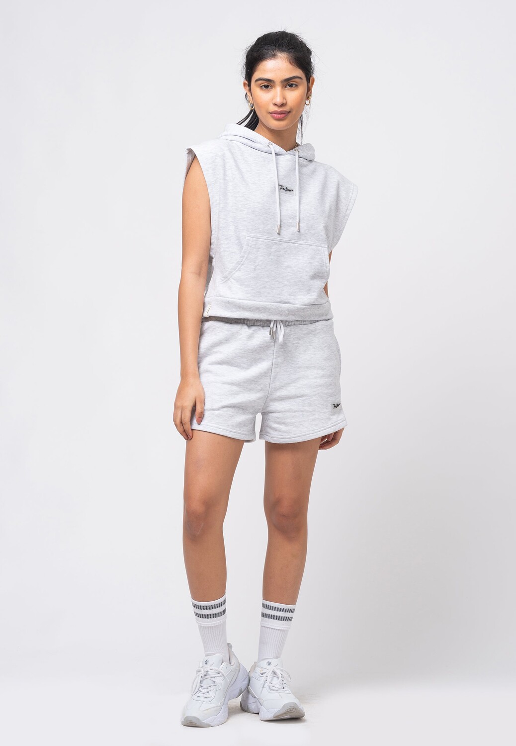 Летний спортивный костюм tom barron с шортами и топом без рукавов Tom_Barron, серый
Летний спортивный костюм tom barron с шортами и топом без рукавов Tom_Barron, серый